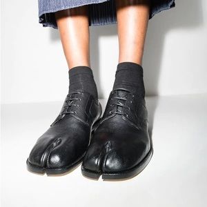 ISO MARGIELA BLACK TABI DERBY OXFORD LACE-UP SZ 39